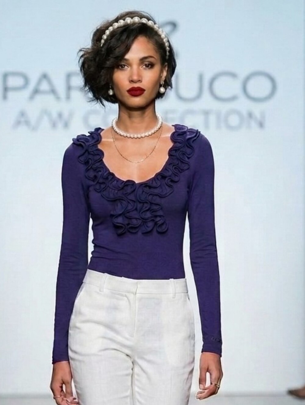 Parasuco ruffle top